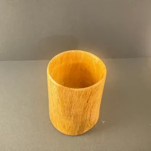 Petit pot en bois