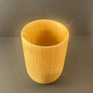 Petit pot en bois