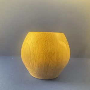 Petit pot en bois