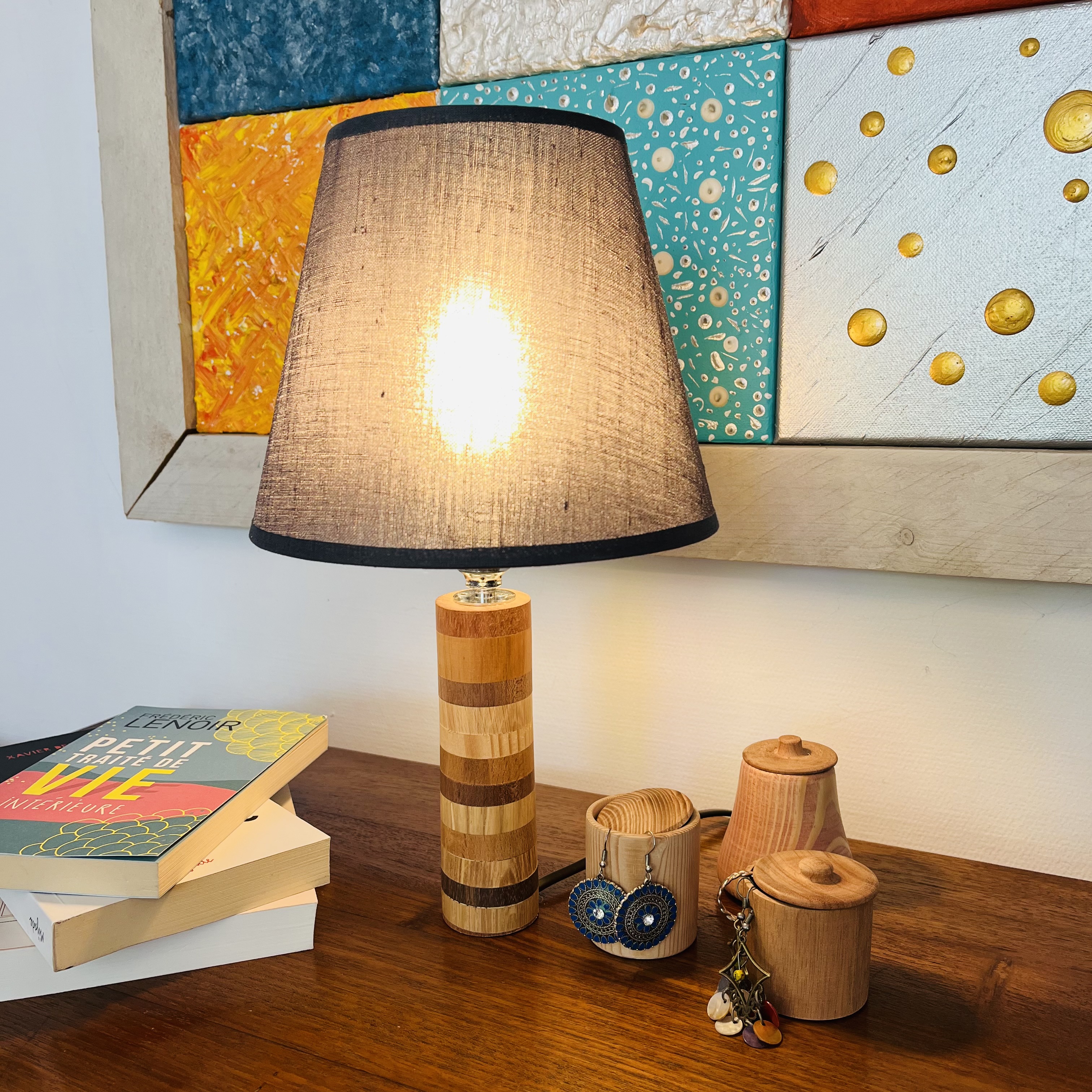 Lampe artisanale de haute qualité en patchwork tourné