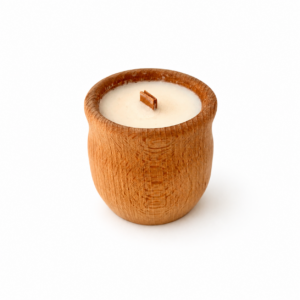 Petite bougie Joy, artisanale et naturelle, en hêtre, style "pot de yaourt"
