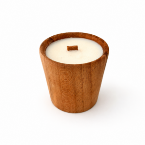 Petite bougie Yseult, 100% artisanale et naturelle, en hêtre, évasée
